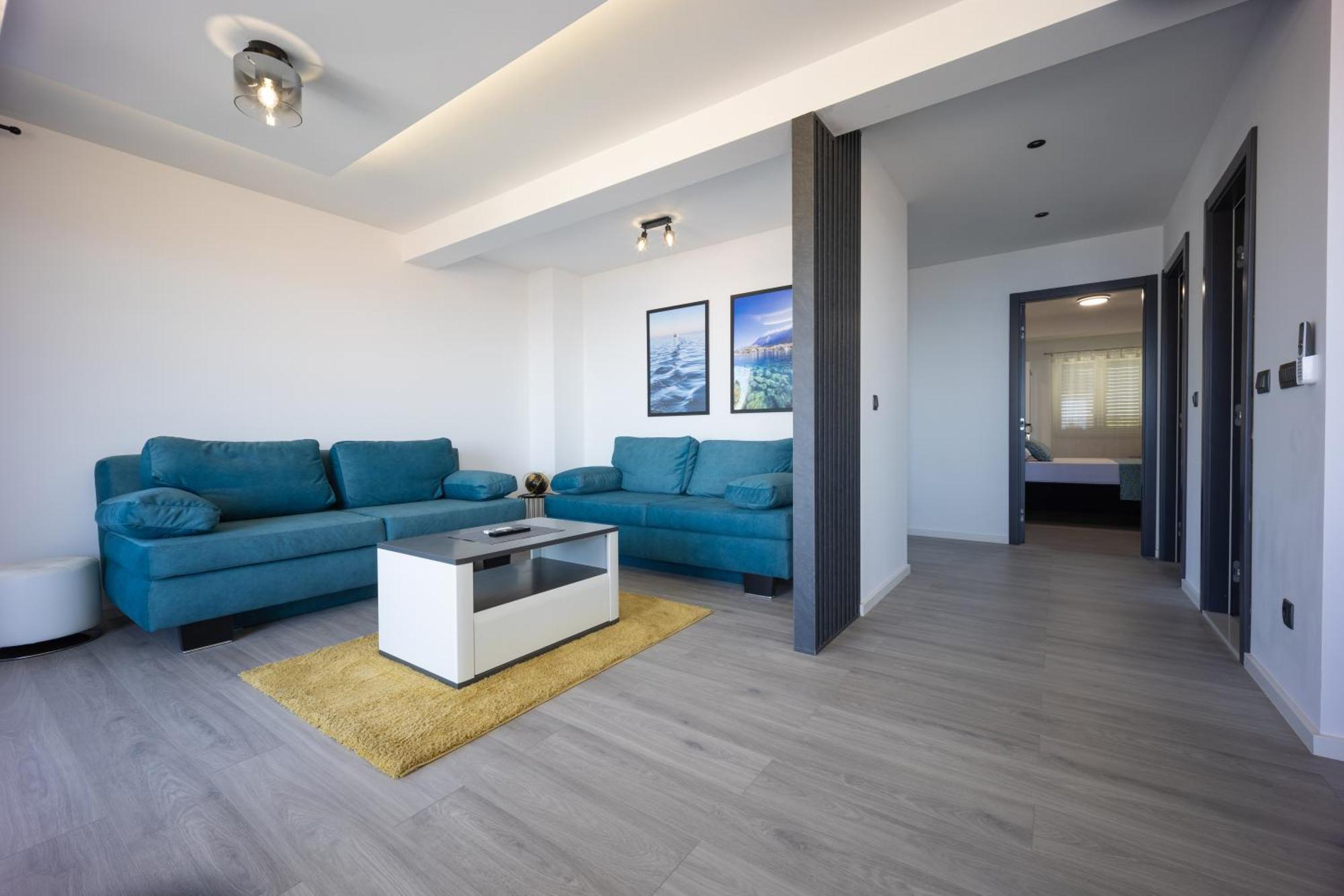 La Storia Apartments Макарска Экстерьер фото