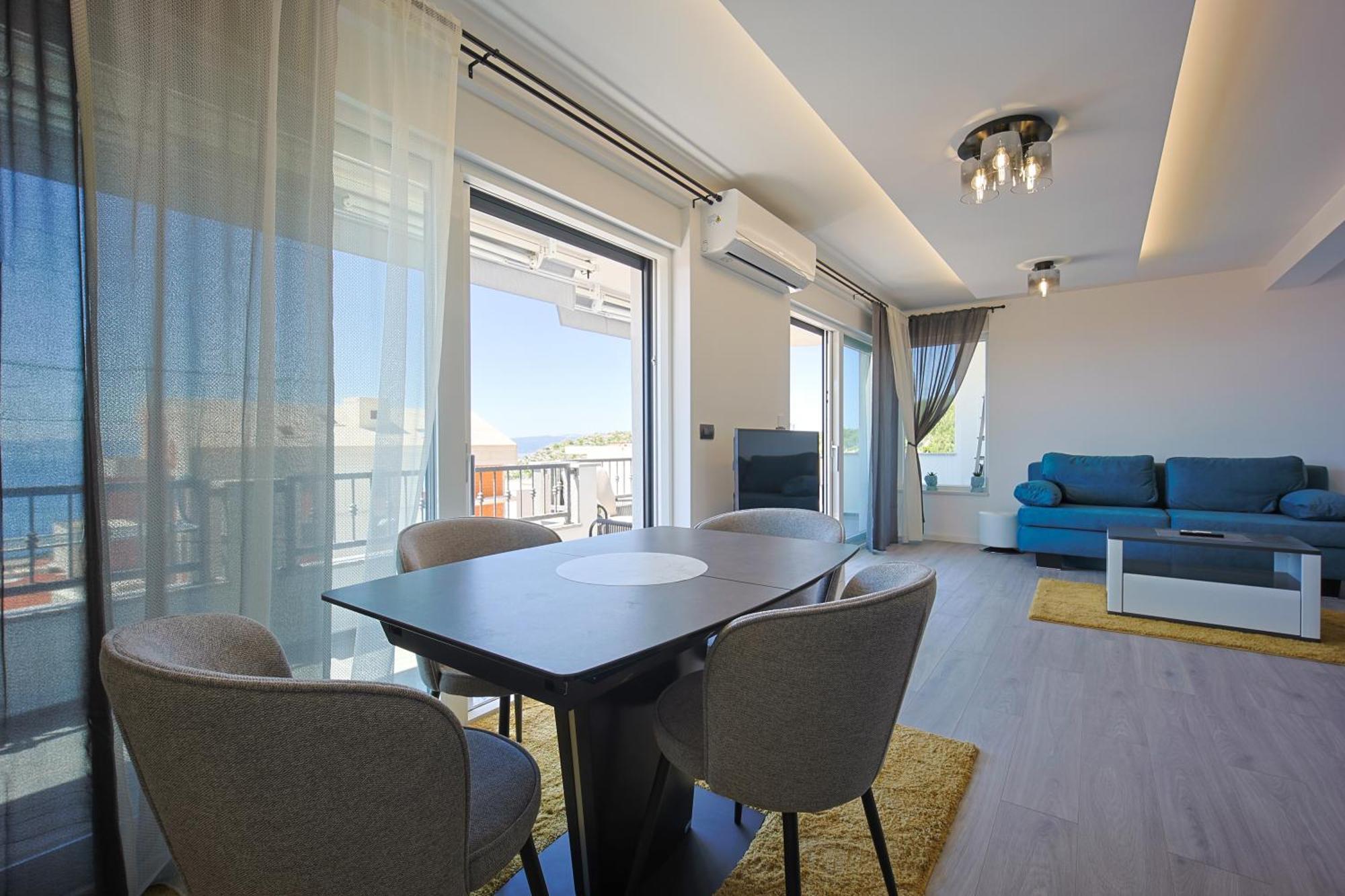 La Storia Apartments Макарска Экстерьер фото